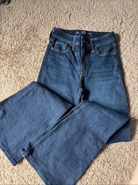women's hollister flare jeans size 0/25